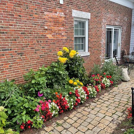 Dodds Brick House Bed & Breakfast North Hero エクステリア 写真