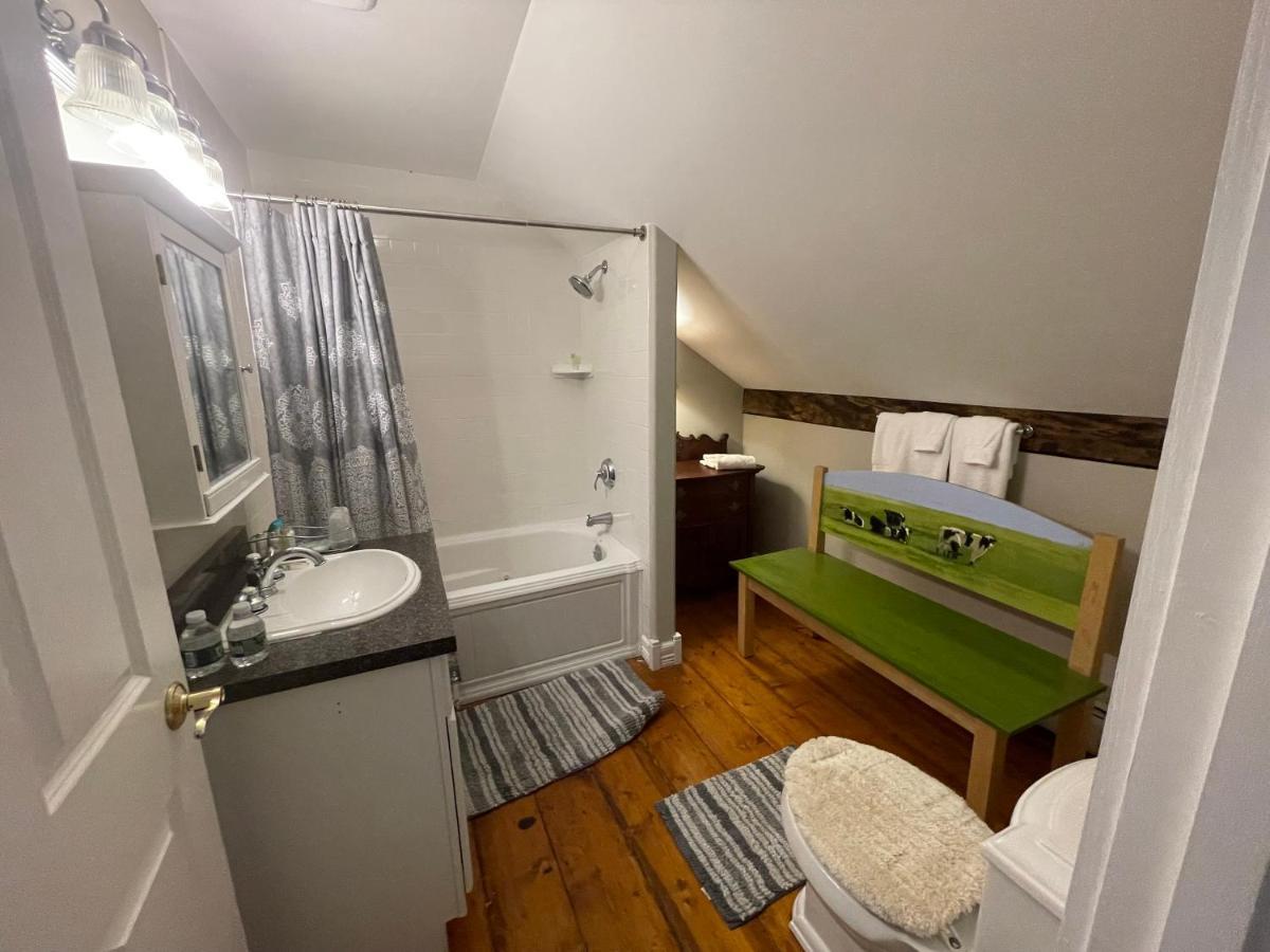 Dodds Brick House Bed & Breakfast North Hero エクステリア 写真